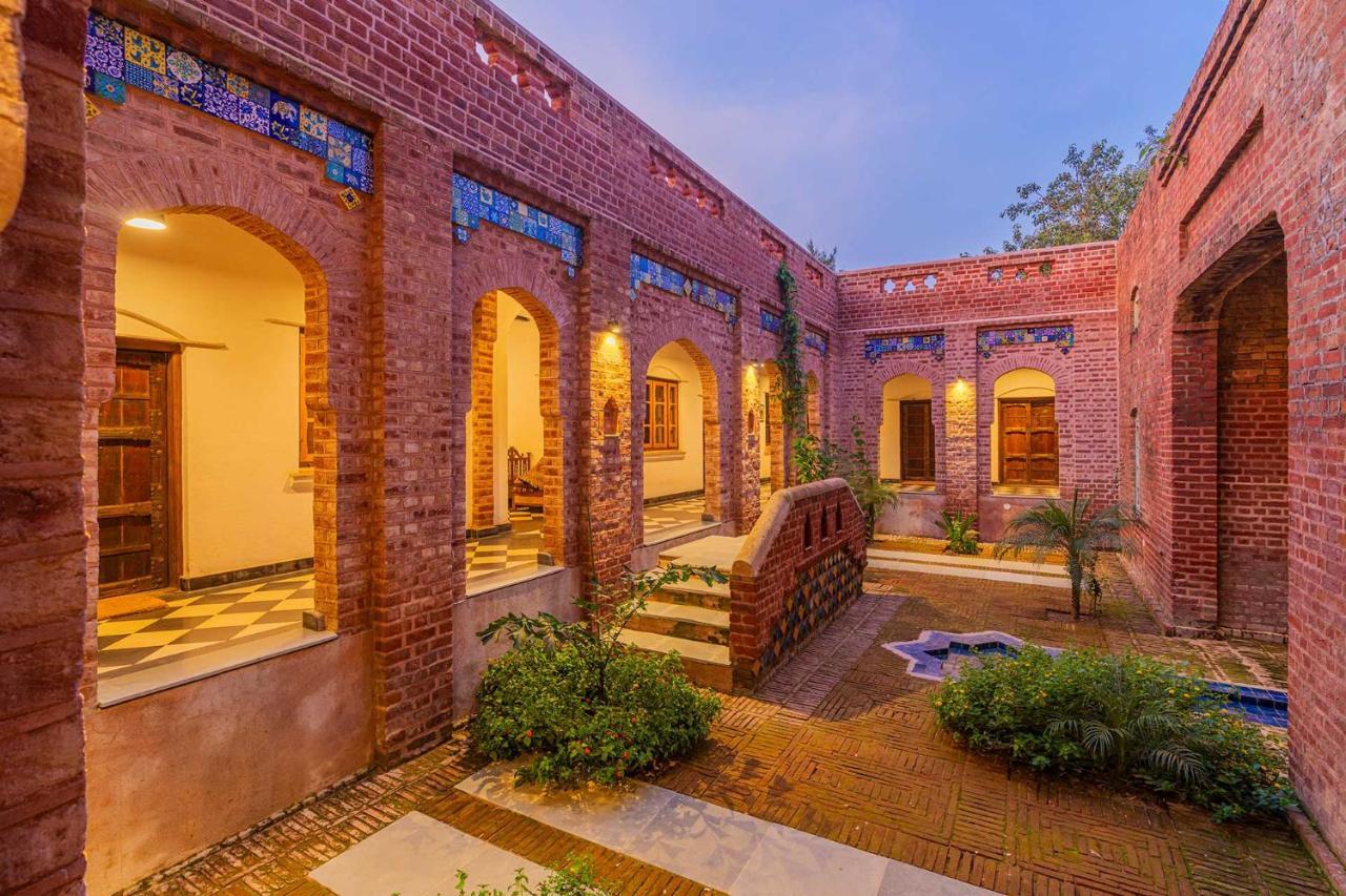 Stayvista'S Peepal Haveli - Rustic Kothi With Terrace, Breathtaking View & Bonfire Narainpur  Exterior foto